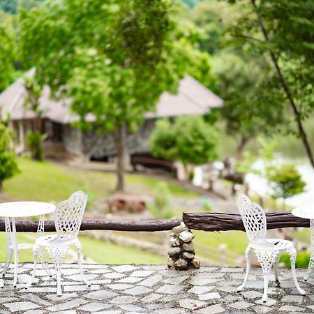 Nan Waterside Hong Bon Nern Bed & Breakfast Exterior foto