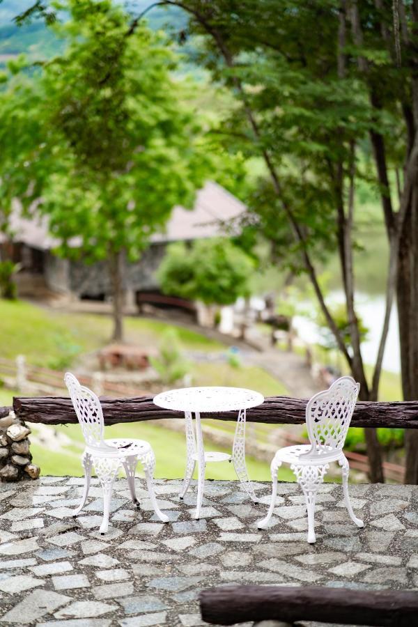 Nan Waterside Hong Bon Nern Bed & Breakfast Exterior foto